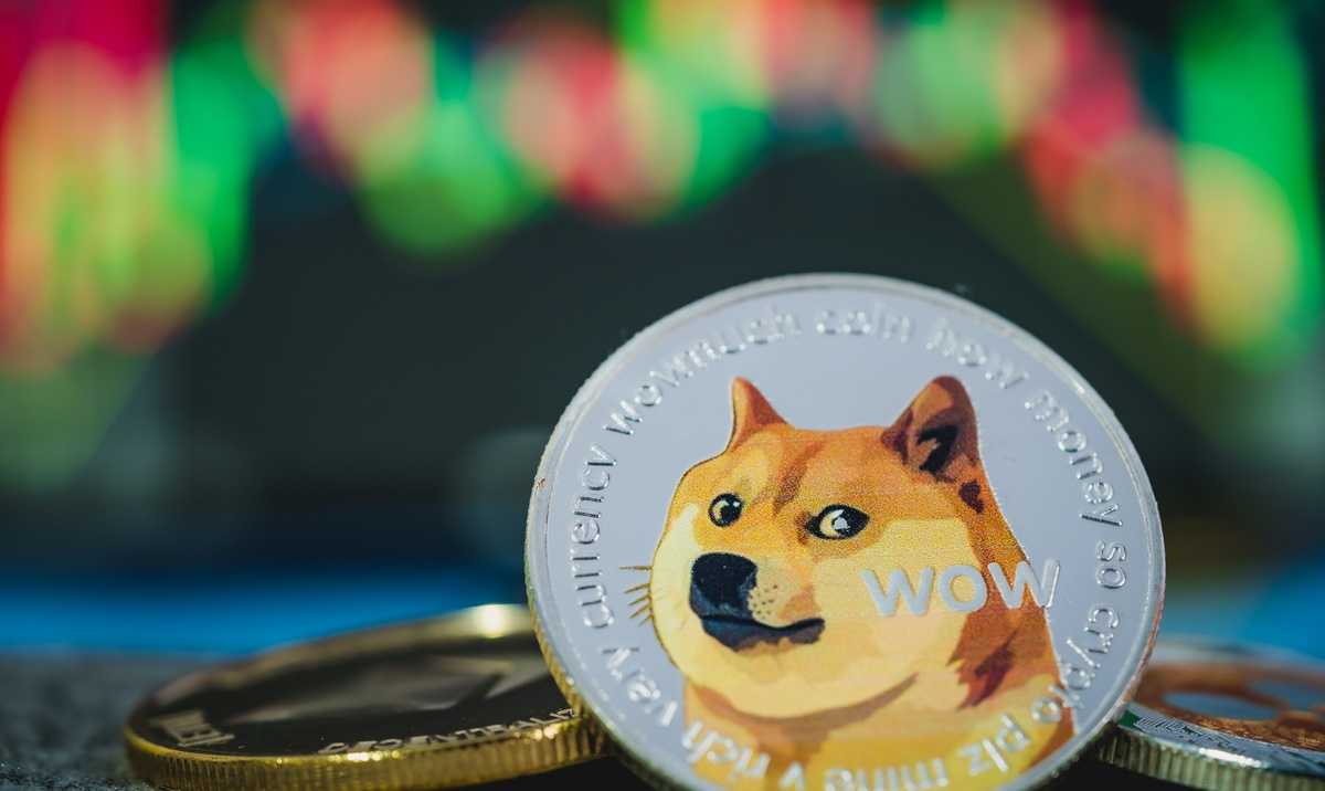 Dogecoin เหรียญโลโก้ชิบะ คืออะไร? ทำไมถึงเป็นกระแสจนราคาพุ่ง