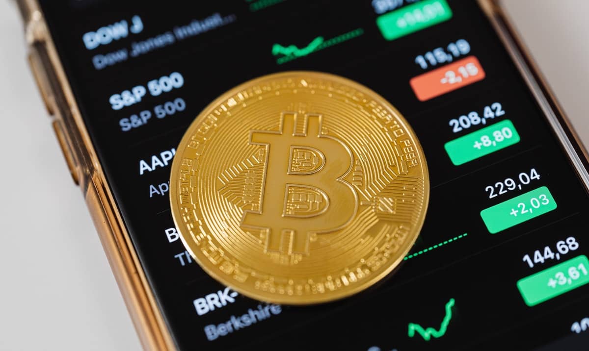 Bitkoinų kasimas (bitcoin mining) – uždarbis iš kriptovaliutos